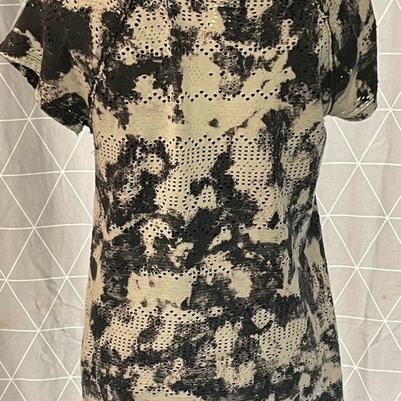 We the free women’s shirt - Picture 9 of 12